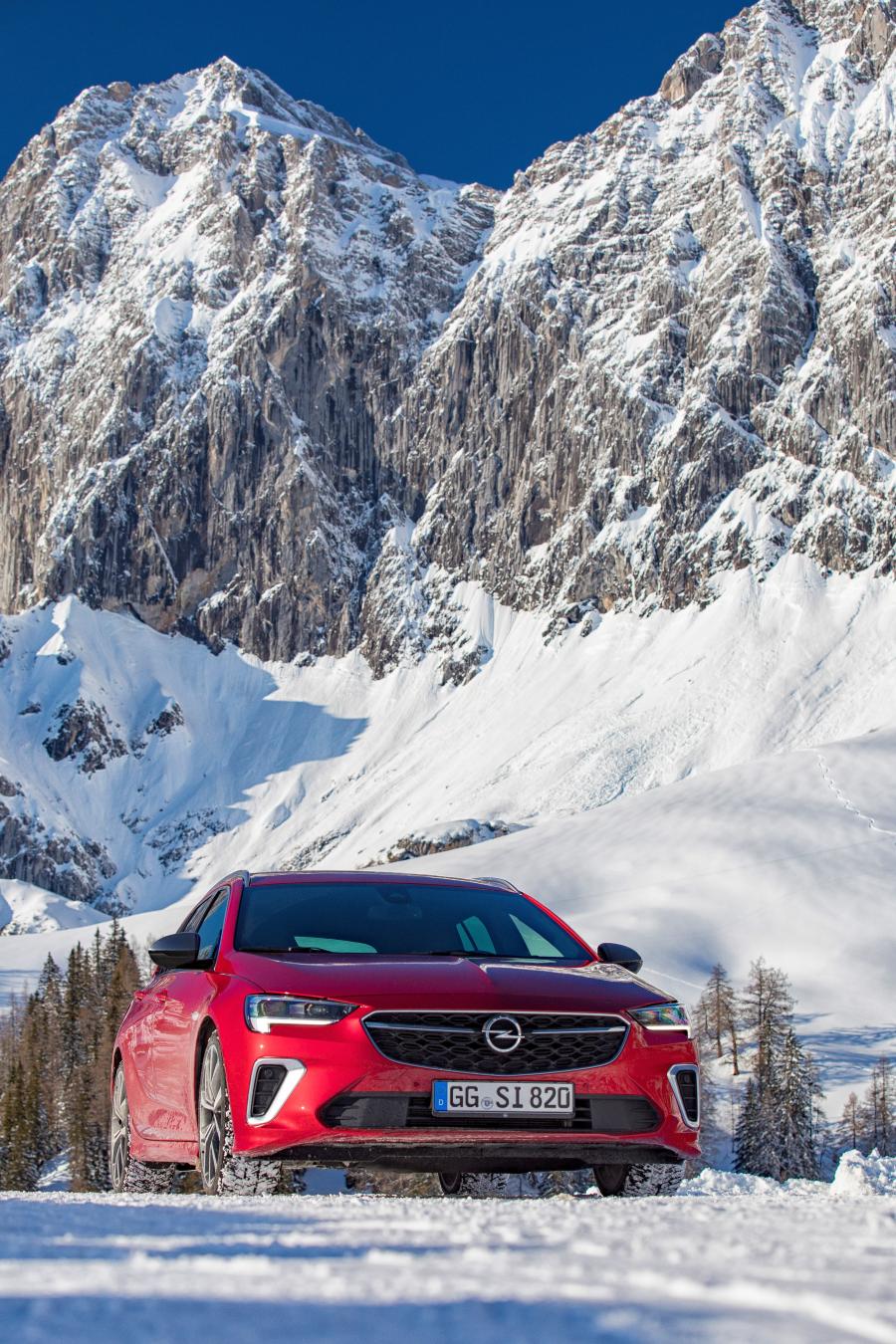  Opel Insignia GSi Sports Tourer 2020 года  (фото 28 из 28)